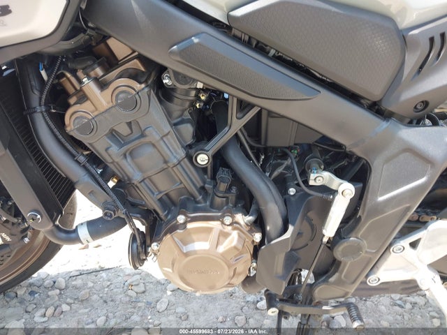 45599683 :رقم المزاد ، MLHRH1651R5000711 vin ، 2024 Honda Cb650 R مزاد بيع