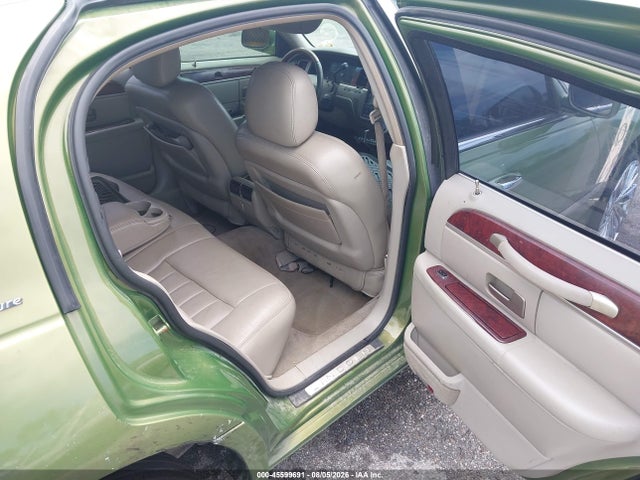 Продажа на аукционе авто 2003 Lincoln Town Car Signature, vin: 1LNHM82W43Y644240, номер лота: 45599691