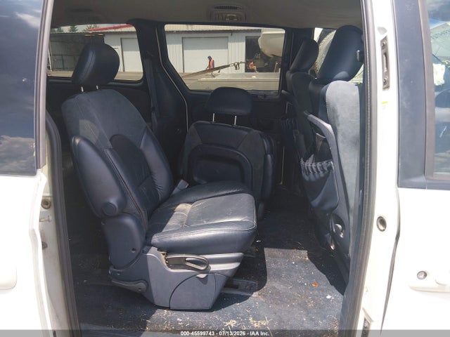Aukcja sprzedaży 2001 Chrysler Town & Country Limited, vin: 2C8GP64L31R277281, numer aukcji: 45599743