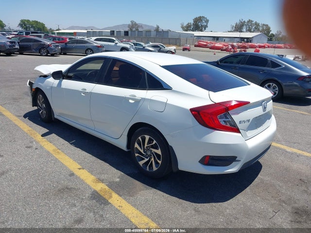 Honda CIVIC EX 2016 2HGFC2F73GH571992 Image 3