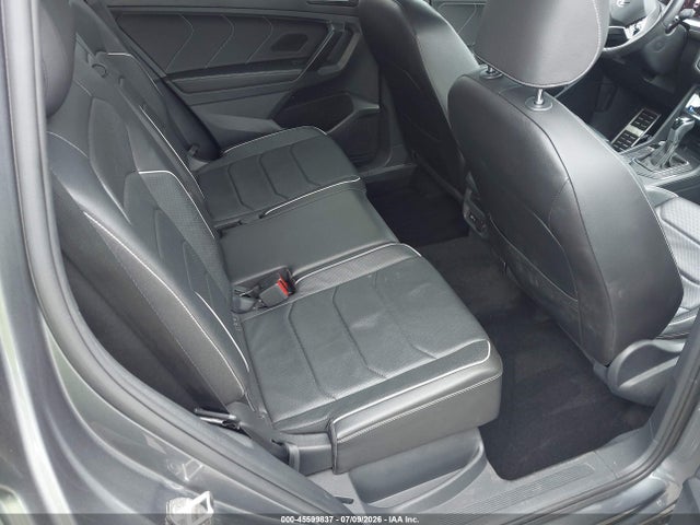 2022 Volkswagen Tiguan 2.0t Sel R-line მანქანა იყიდება აუქციონზე, vin: 3VV4B7AX8NM176722, აუქციონის ნომერი: 45599837