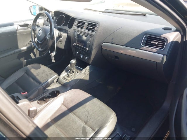 2017 Volkswagen Jetta 1.4t Se მანქანა იყიდება აუქციონზე, vin: 3VWDB7AJ5HM265840, აუქციონის ნომერი: 45599868