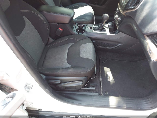 Jeep Cherokee Latitude 4x4 2018 1C4PJMCB9JD528517 Image 5