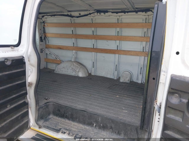 GMC Savana 2500 Work Van 2019 1GTW7AFG7K1302463 Image 8