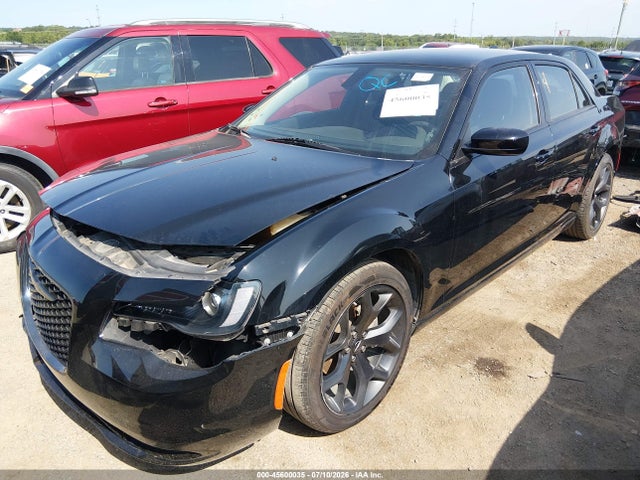 45600035 :رقم المزاد ، 2C3CCAAG0NH225936 vin ، 2022 Chrysler 300 Touring مزاد بيع
