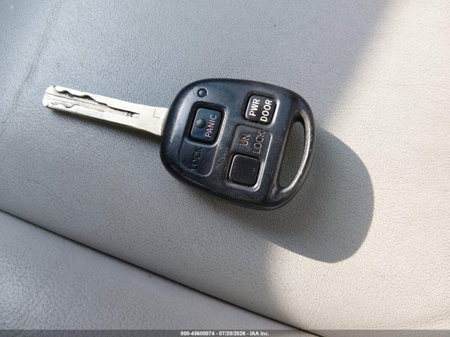 45600074 :رقم المزاد ، 2T2GA31U16C045084 vin ، 2006 Lexus Rx 330 مزاد بيع