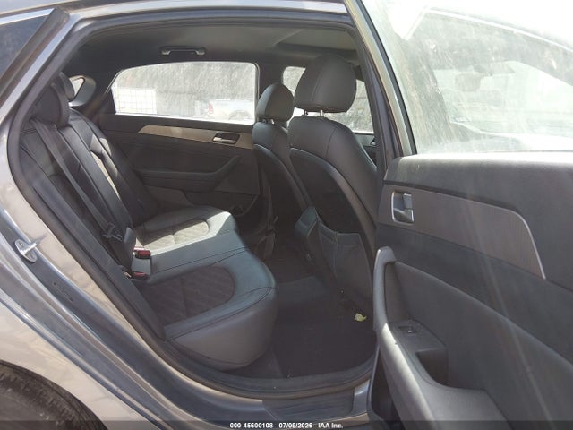 Продажа на аукционе авто 2018 Hyundai Sonata Sport, vin: 5NPE34AF5JH694924, номер лота: 45600108