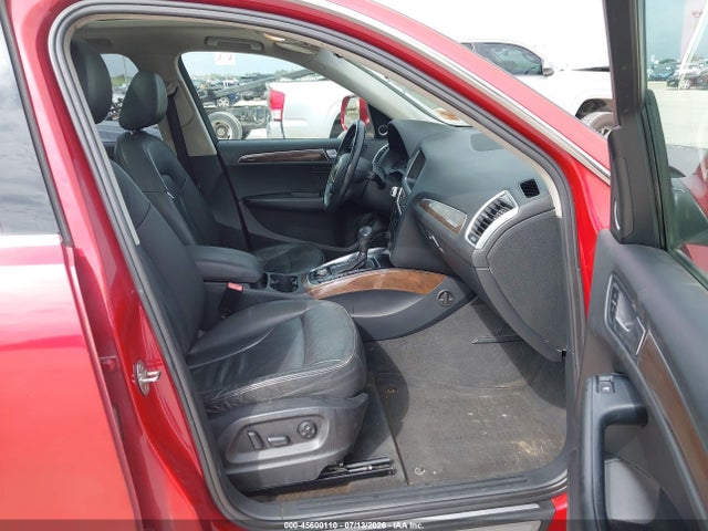 45600110 :رقم المزاد ، WA1LKAFP0AA112403 vin ، 2010 Audi Q5 3.2 Premium مزاد بيع