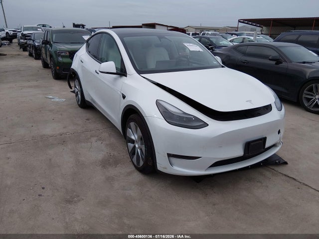 45600136 :رقم المزاد ، 7SAYGAEE7PF682561 vin ، 2023 Tesla Model Y مزاد بيع