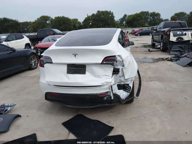 45600136 :رقم المزاد ، 7SAYGAEE7PF682561 vin ، 2023 Tesla Model Y مزاد بيع