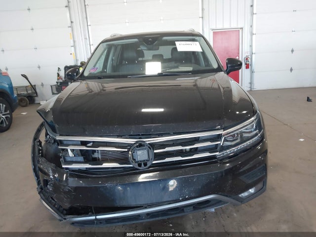 45600172 :رقم المزاد ، 3VV4B7AX3JM130578 vin ، 2018 Volkswagen Tiguan 2.0t Sel Premium مزاد بيع