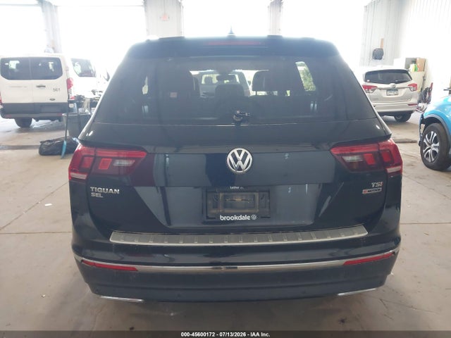 45600172 :رقم المزاد ، 3VV4B7AX3JM130578 vin ، 2018 Volkswagen Tiguan 2.0t Sel Premium مزاد بيع