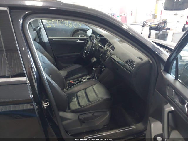 45600172 :رقم المزاد ، 3VV4B7AX3JM130578 vin ، 2018 Volkswagen Tiguan 2.0t Sel Premium مزاد بيع