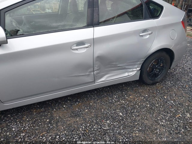 Toyota Prius Two 2015 JTDKN3DU2F1882672 Image 6