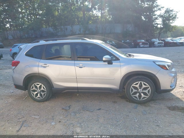 Продаж на аукціоні авто 2021 Subaru Forester Premium, vin: JF2SKAFC4MH561210, номер лоту: 45600225