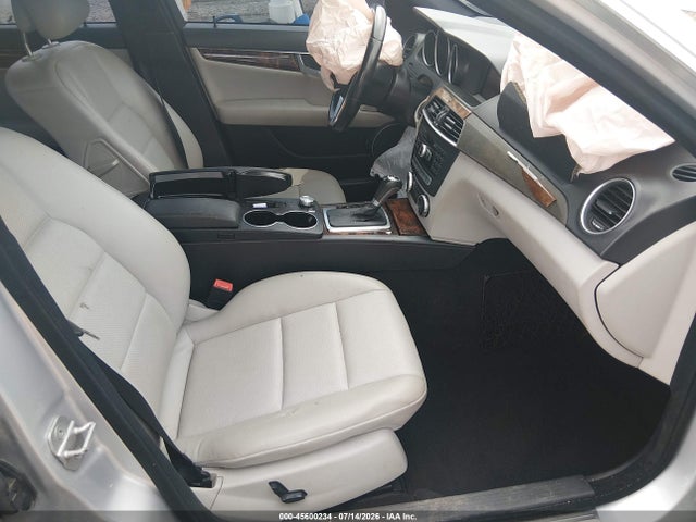 45600234 :رقم المزاد ، WDDGF4HBXCR210864 vin ، 2012 Mercedes-benz C 250 Sport مزاد بيع