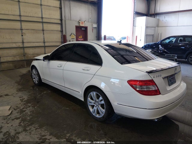 2010 Mercedes-benz C 300 Luxury 4matic/sport 4matic მანქანა იყიდება აუქციონზე, vin: WDDGF8BB5AR090050, აუქციონის ნომერი: 45600281