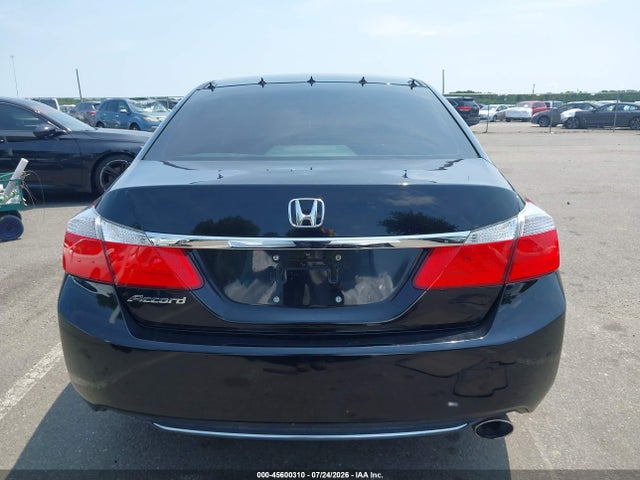 Продаж на аукціоні авто 2015 Honda Accord Lx, vin: 1HGCR2F31FA124640, номер лоту: 45600310