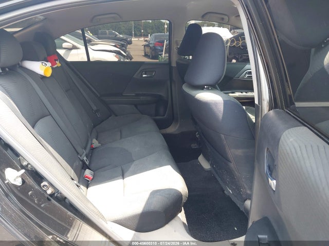 Продаж на аукціоні авто 2015 Honda Accord Lx, vin: 1HGCR2F31FA124640, номер лоту: 45600310