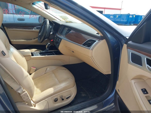 Hyundai Genesis 3.8 2016 KMHGN4JE8GU106261 Image 5