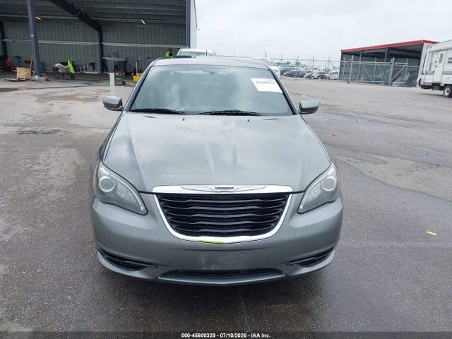 45600329 :رقم المزاد ، 1C3CCBCG4DN679163 vin ، 2013 Chrysler 200 Limited مزاد بيع