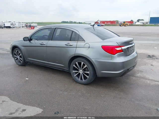 45600329 :رقم المزاد ، 1C3CCBCG4DN679163 vin ، 2013 Chrysler 200 Limited مزاد بيع