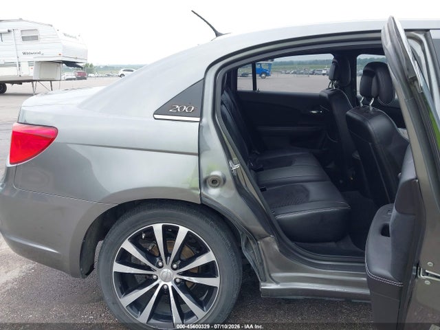45600329 :رقم المزاد ، 1C3CCBCG4DN679163 vin ، 2013 Chrysler 200 Limited مزاد بيع