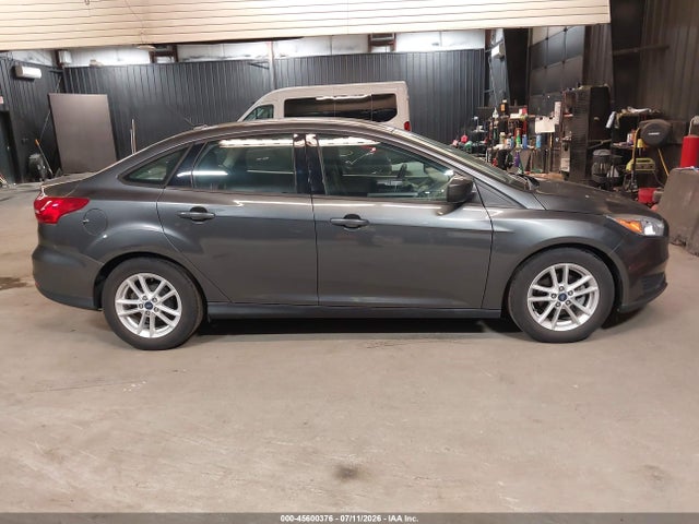 Ford FOCUS SE 2018 1FADP3F24JL328230 Image 16
