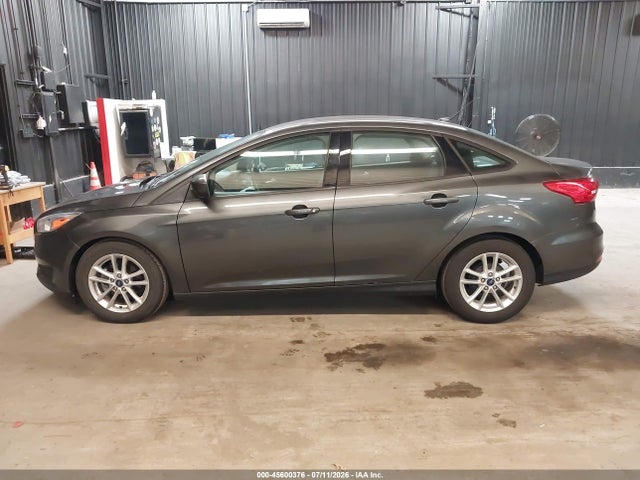 Ford FOCUS SE 2018 1FADP3F24JL328230 Image 17