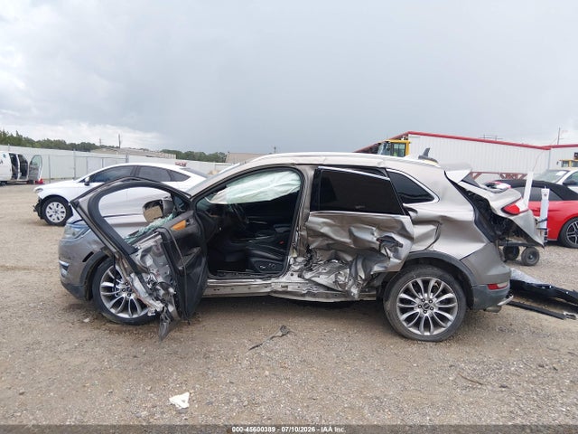 Продаж на аукціоні авто 2016 Lincoln Mkc Reserve, vin: 5LMCJ3C96GUJ24596, номер лоту: 45600389