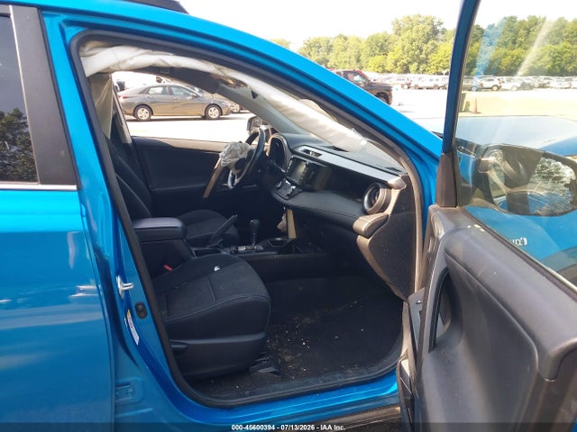 45600394 :رقم المزاد ، JTMRJREV0GD041454 vin ، 2016 Toyota Rav4 Hybrid Xle مزاد بيع