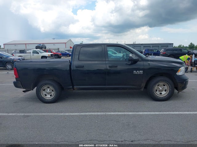 45600400 :رقم المزاد ، 1C6RR7KGXHS822330 vin ، 2017 Ram 1500 Tradesman  4x4 5'7 Box مزاد بيع