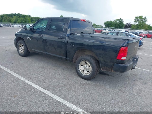 45600400 :رقم المزاد ، 1C6RR7KGXHS822330 vin ، 2017 Ram 1500 Tradesman  4x4 5'7 Box مزاد بيع