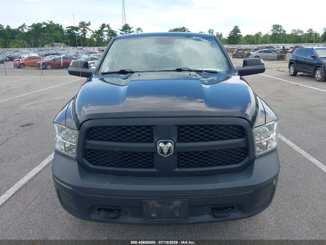 45600400 :رقم المزاد ، 1C6RR7KGXHS822330 vin ، 2017 Ram 1500 Tradesman  4x4 5'7 Box مزاد بيع