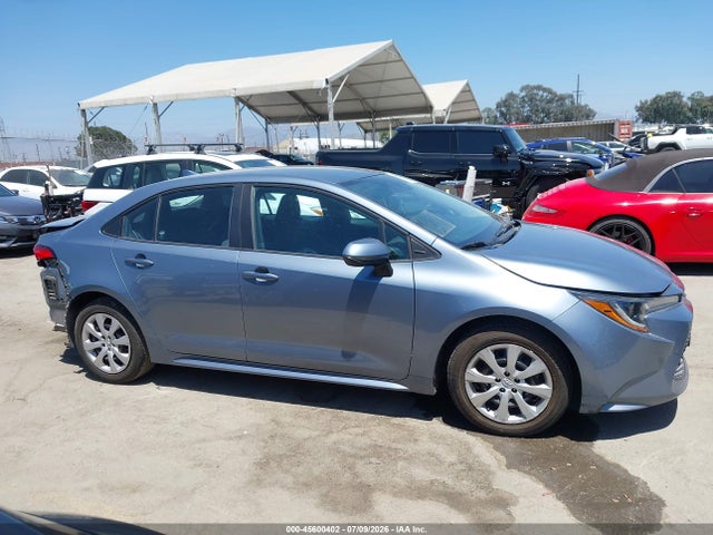 Toyota COROLLA LE 2022 5YFEPMAE5NP339501 Image 14