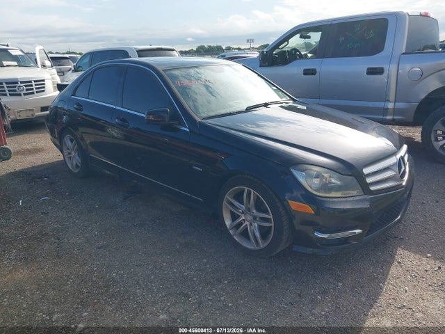 45600413 :رقم المزاد ، WDDGF4HB8CA609383 vin ، 2012 Mercedes-benz C 250 Luxury/sport مزاد بيع