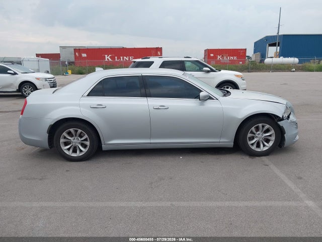 45600455 :رقم المزاد ، 2C3CCAAG2KH568937 vin ، 2019 Chrysler 300 Touring مزاد بيع
