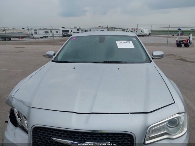 45600455 :رقم المزاد ، 2C3CCAAG2KH568937 vin ، 2019 Chrysler 300 Touring مزاد بيع