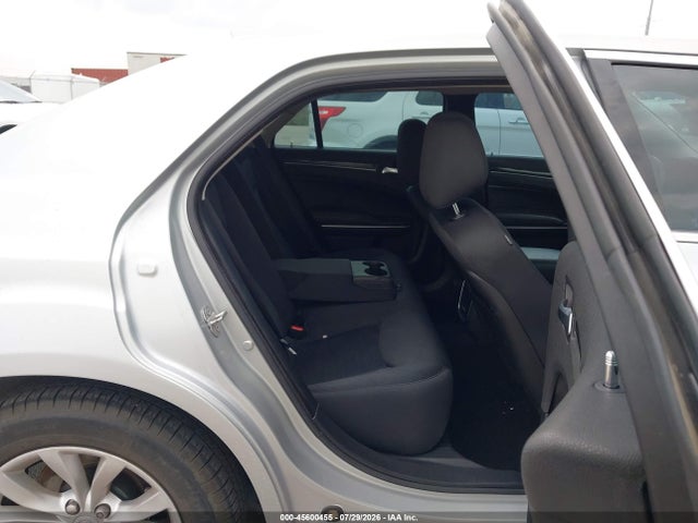 45600455 :رقم المزاد ، 2C3CCAAG2KH568937 vin ، 2019 Chrysler 300 Touring مزاد بيع
