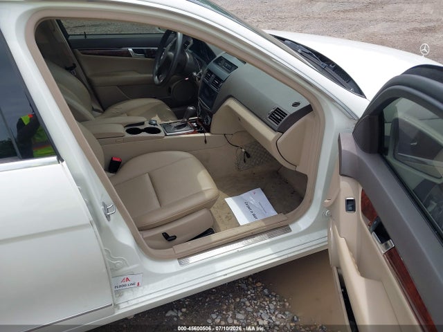 Aukcja sprzedaży 2011 Mercedes-benz C 300 Luxury 4matic/sport 4matic, vin: WDDGF8BB9BR167293, numer aukcji: 45600506