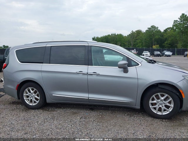 Продаж на аукціоні авто 2020 Chrysler Pacifica Touring L, vin: 2C4RC1BG8LR276404, номер лоту: 45600542