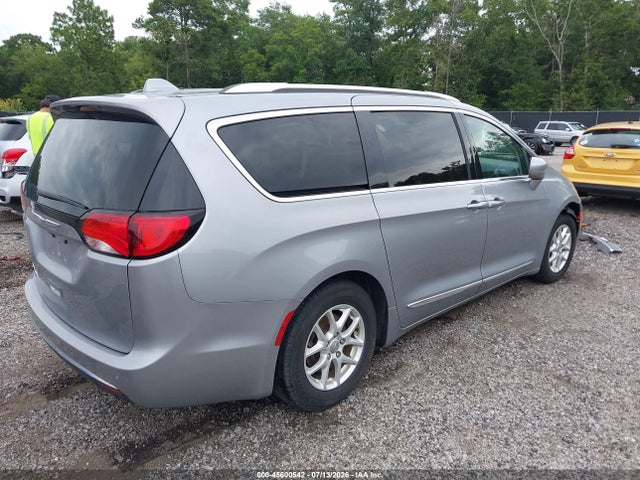 Продаж на аукціоні авто 2020 Chrysler Pacifica Touring L, vin: 2C4RC1BG8LR276404, номер лоту: 45600542