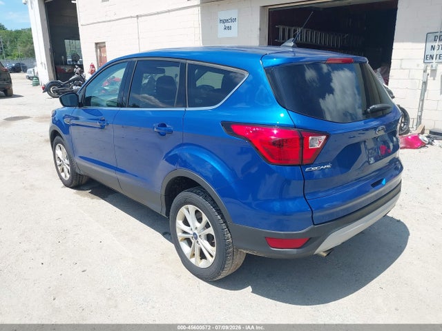 Ford ESCAPE SE 2019 1FMCU9GD8KUA80878 Image 3