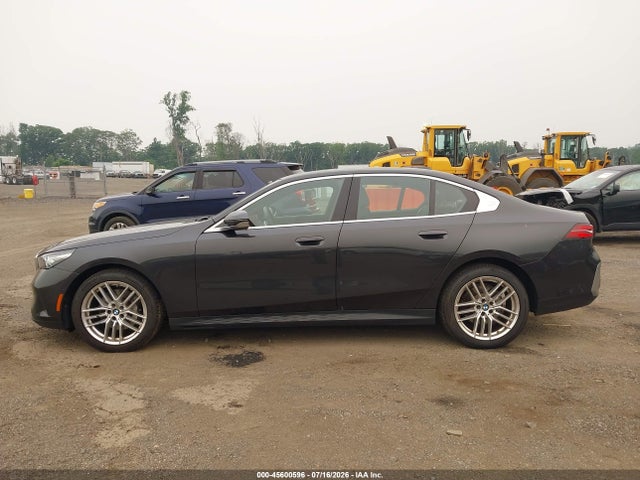 Продажа на аукционе авто 2024 Bmw 530i Xdrive, vin: WBA53FJ04RCP92810, номер лота: 45600596