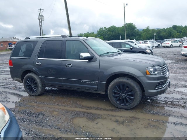 5LMJJ2JT8FEJ11115 Lincoln Navigator