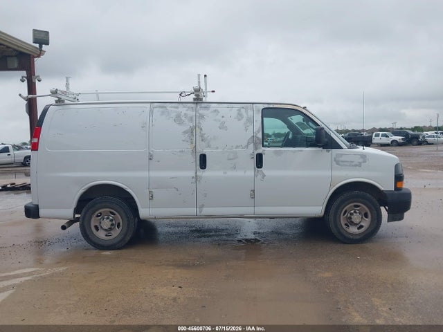 1GCWGAFP2L1260723 Chevrolet Express Cargo Rwd 2500 Regular Wheelbase Wt