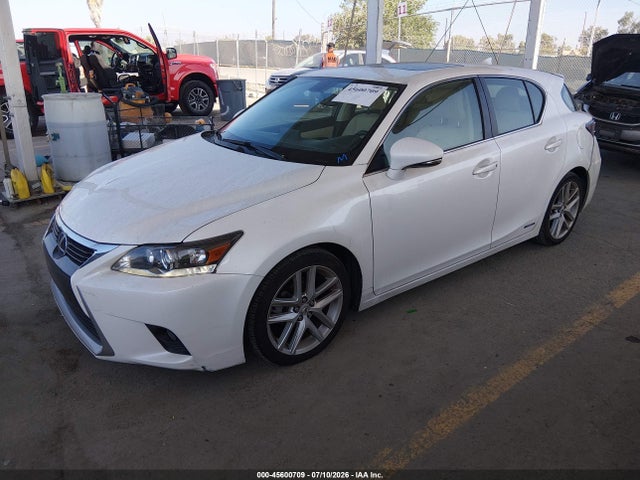 JTHKD5BHXE2208815 Lexus CT 200H