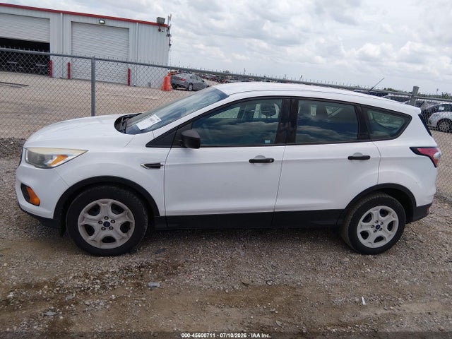45600711 :رقم المزاد ، 1FMCU0F71HUD95229 vin ، 2017 Ford Escape S مزاد بيع