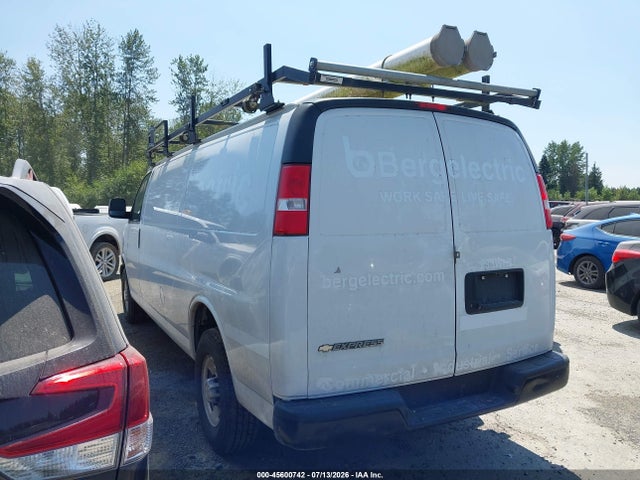 Chevrolet Express 3500 Work Van 2019 1GCZGHFG0K1360422 Image 3