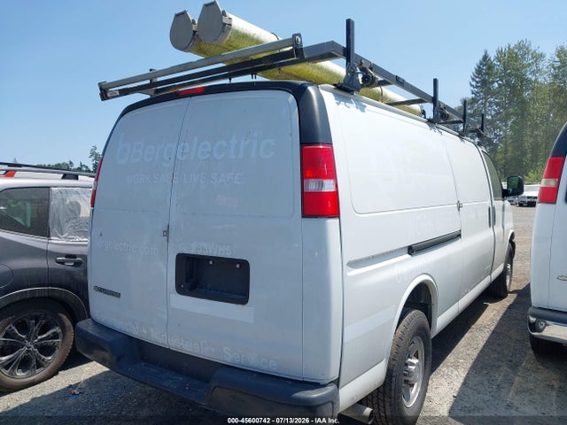Chevrolet Express 3500 Work Van 2019 1GCZGHFG0K1360422 Image 4